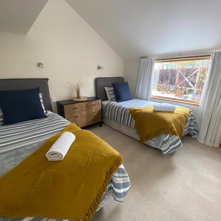 Glacier Rock Lakeview House レイク・テカポ エクステリア 写真